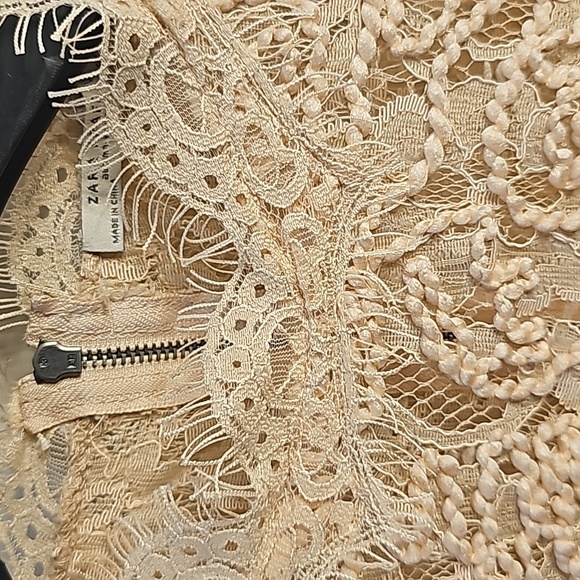 Zara Trafaluc women lace crop top, Size Small, Beige - Picture 2 of 7